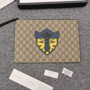 gucci薄款猫头图案手包 男女都可用 尺寸:约30.5*2