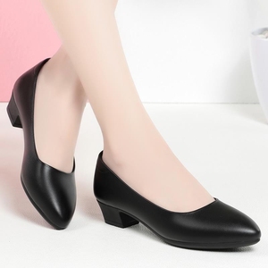 妈妈鞋工作鞋黑色中跟工装配西装女士皮鞋春秋防滑单鞋女新款女鞋