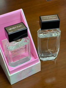完美日记香水