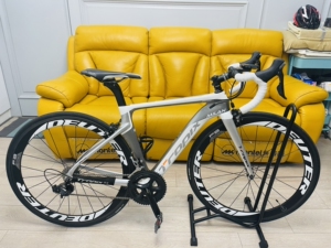 烈风米兰3全碳纤维公路车