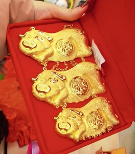 金店仿真猪牌黄金结婚项链金猪越南沙金项链镀金新娘首饰(三只猪