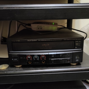 vcd索尼老式的卡带磁带机小时候那种放电影的和cd碟片机,还