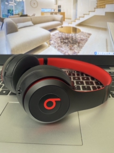 beats solo3 黑红头戴式无线蓝牙耳机99新