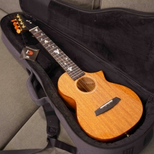 恩雅m6尤克里里桃花心全单26寸