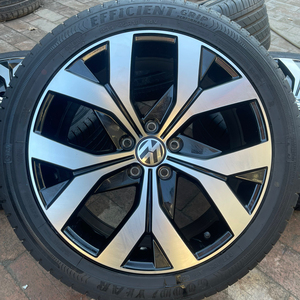 18寸大众迈腾轮毂带胎一套原厂原车原装正品拆车件钢圈