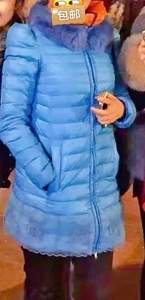 雅美瑞羽绒服