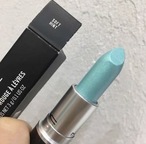 000人付款淘宝mac水漾口红207宝石蓝色号,仅试用过两次,因本人不合适