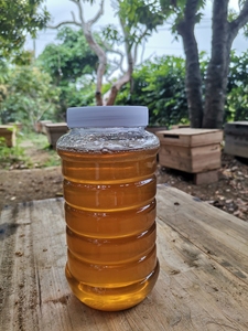 百花蜜10元一斤，自家蜂场的纯正土蜂蜜，天然蜂蜜，可做胡蜂饲