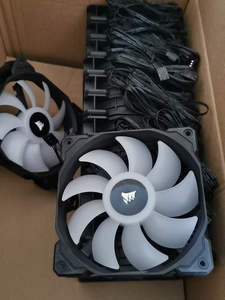 海盗船sp120 rgb pro 全彩机箱风扇 支持独立控制