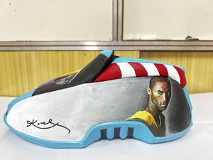 科比大面包:the kobe two