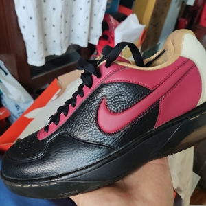 【全新】珍藏版耐克.詹姆斯af25 low