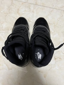 41码.成色自己看,很新.原盒!鞋子