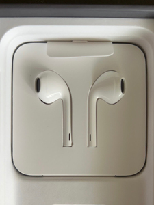 苹果11 原装耳机 全新没用过 需要北京自取