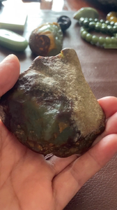 析木绿河磨玉全壳原石～料质油润细腻,皮壳好!可设计作品,也可