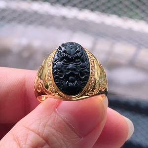 精品推荐18k黄金伴钻镶嵌天然a货翡翠墨翠龙头男士戒指拍卖4.05g