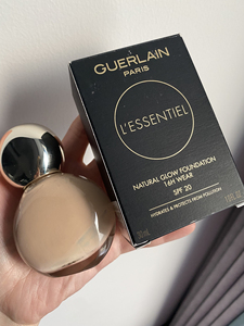 娇兰lessentiel圆瓶小灯泡粉底液30ml 色号01