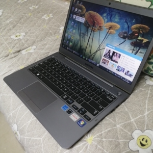 刀锋款极薄笔记本电脑三星低价出包邮不议价 基本配置:超薄的