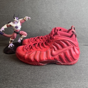 耐克 喷泡大红 43码 正品保证支持任何鉴定