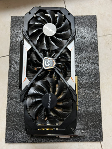 zhuxunzx1111淘宝技嘉gtx1080萤火虫,不玩水冷了套装一起出(图片上
