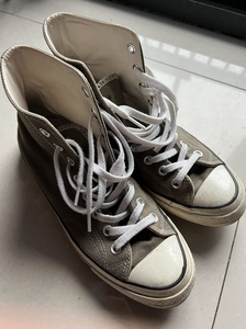 军绿色匡威70s 42码 南京金鹰买的,穿的不多