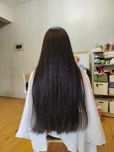 028 剪下非常漂亮的小姐姐60多公分长发,170克,头发