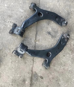 马自达昂克赛拉睿翼马六马三下摆臂下悬挂