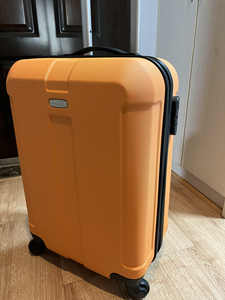 阿尔卑斯拉杆箱  20寸可登机 橙色 几乎没用过 几次搬家拉