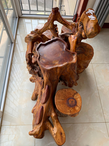 香椿木根雕茶台,共1.4米左右,台面直径45厘米左右.4个圆