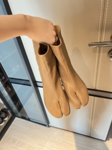 maison margiela 玛吉卡女鞋猪蹄鞋靴