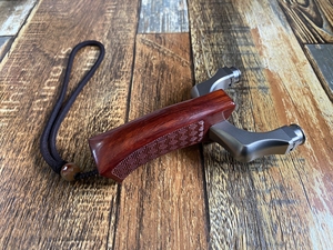 甬水虎倡弘传统弹弓,可移动撑头,弓门80-14.不议价.