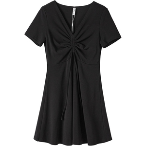 以纯夏季连衣裙