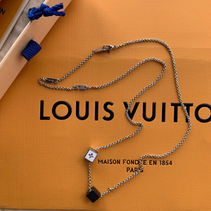 lv 筛子项链 99新几乎全新 买来没怎么带 没有瑕疵 男