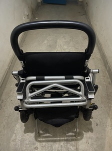 英洛华电动轮椅，带两块9成新电池可以旅游折叠上飞机✈️