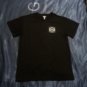 loewe罗意威男士短袖t恤黑色基础款短袖m码上衣,专柜购买