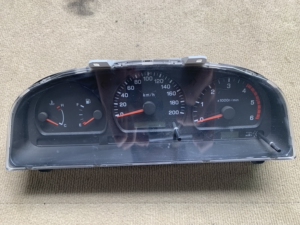 东风锐骐皮卡仪表盘 仪表总成 组合仪表里程表 转速表