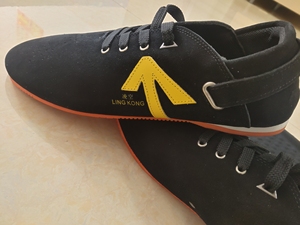 凌空毽球鞋主攻