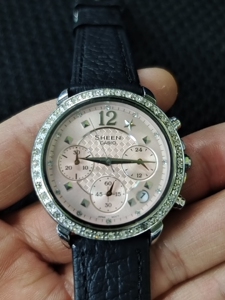 卡西欧手表女钻石