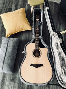 佐拉吉他,刚买不久,几乎没用过