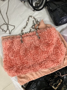 Miumiu橘粉色珍珠宝石链条毛毛包托特，好成色。