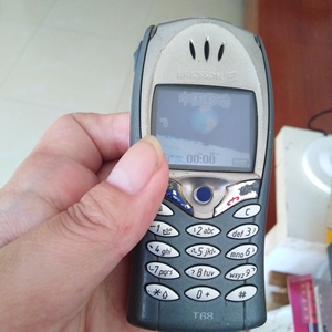 爱立信t68经典手机,世界上第一款蓝牙手机,非后期的索爱,单