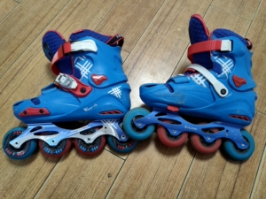 freestyle费斯z1溜冰鞋儿童旱冰花式滑冰鞋轮滑鞋专业