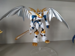 品牌型号 :万代shf帝皇龙甲兽 圣骑士形态 白帝