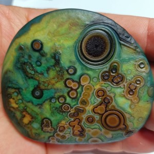 《花眼玛瑙大牌子黑炭眼眼睛石玛瑙》外蒙俏色花眼玛瑙原石奇石戈