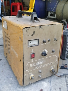 000人付款淘宝二手逆变银象ws-180b氩弧焊机,焊不锈钢焊机,电压220