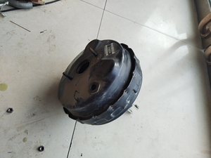 奔驰e200刹车大力鼓刹车助力泵奔驰212刹车大力鼓e200