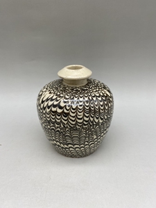 当阳峪窑绞胎瓷 嘟噜罐