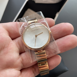 ck calvin klein 女表 k9u23646 金色