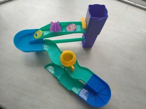 巧虎玩具 玩水滑梯组