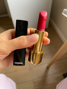 剪爱0915520淘宝香奈儿257 其他色号在最后一张 全新未用 没有塑料