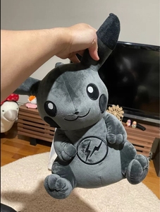 藤原浩闪电联名皮卡丘公仔玩偶